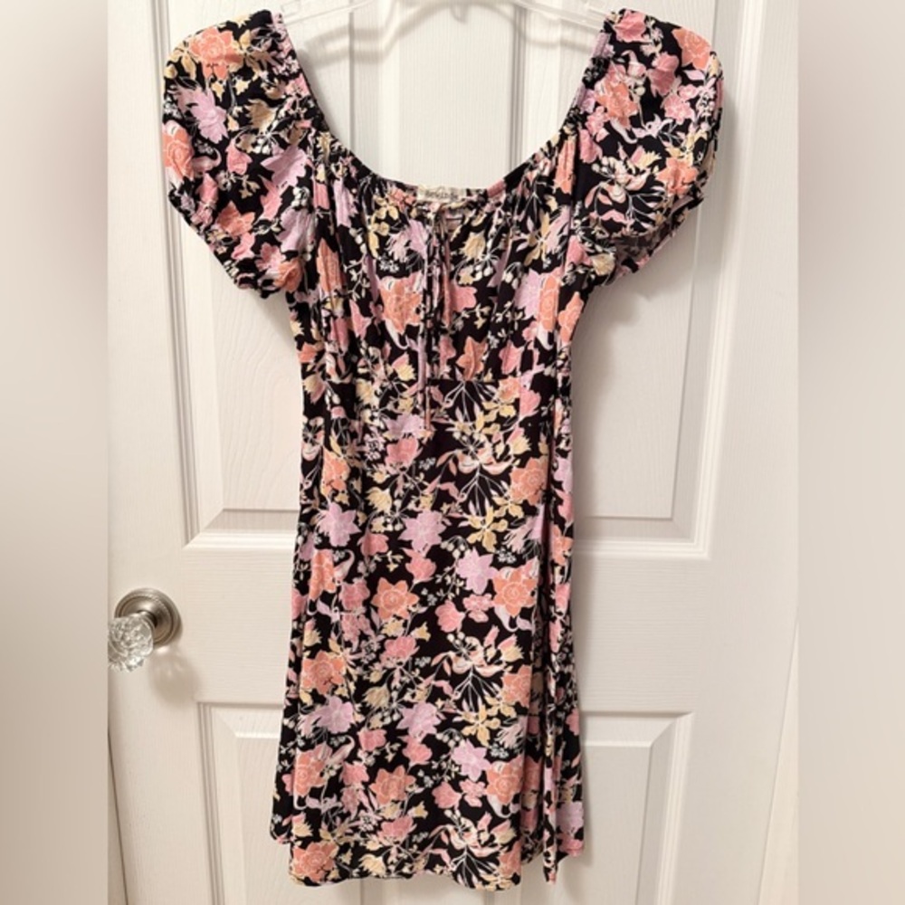 Rewind Womens Sz M Floral Mini Dress - Pink, Orange, Yellow. super cute!  EUC BD